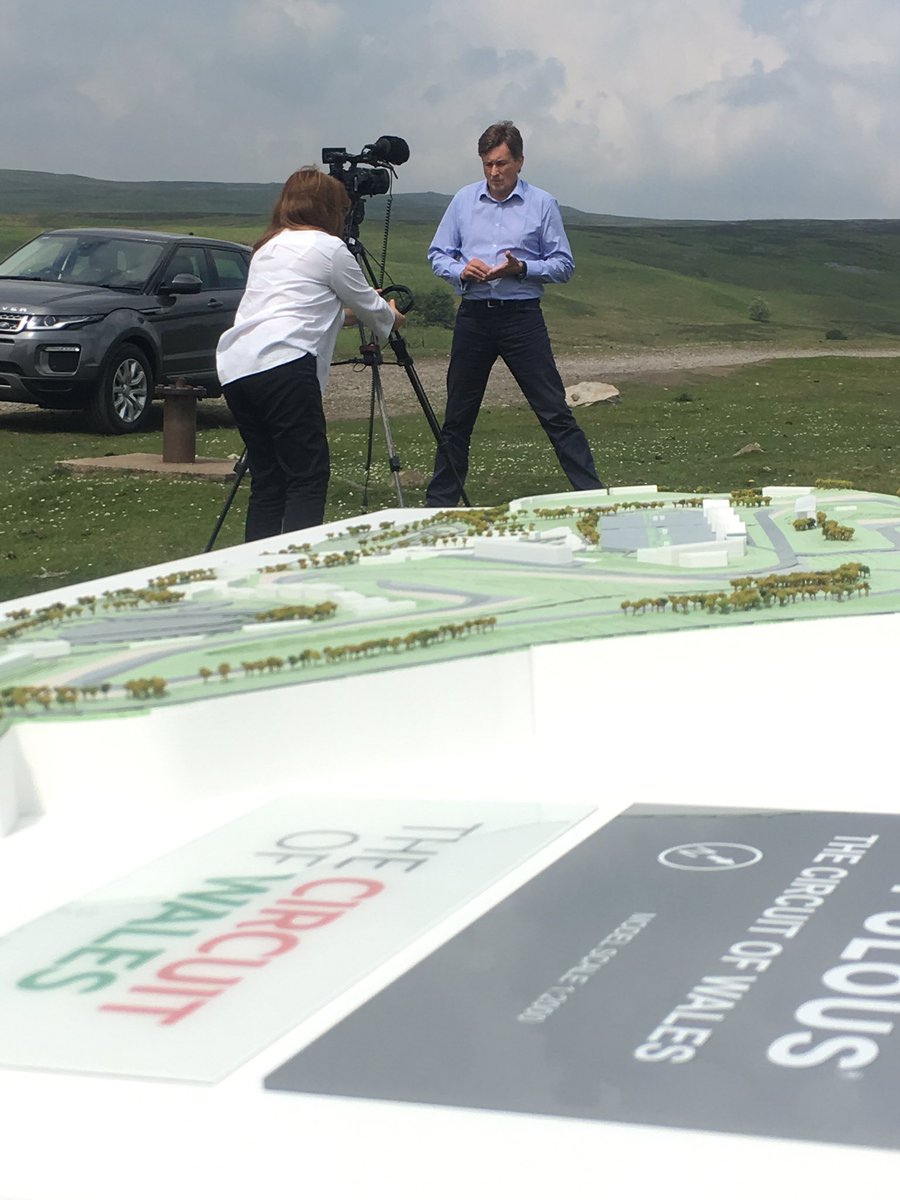 paul_kop1's tweet photo. Up on site with @CircuitOfWales and @ITVWales @ITVCaroleGreen #YesCofW https://t.co/XZFOqcbIQ0