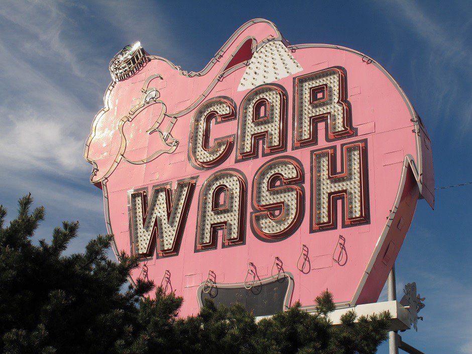 SweetSavoring's tweet photo. Signs of #Seattle The thing that stood out the most for me about #signs ( https://t.co/BZ7rcul1Wu #2015 #city https://t.co/NZZgNLxAcx