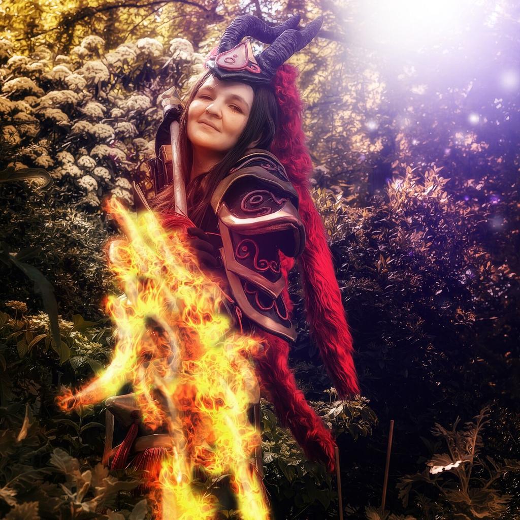 CatCosplay tweet picture