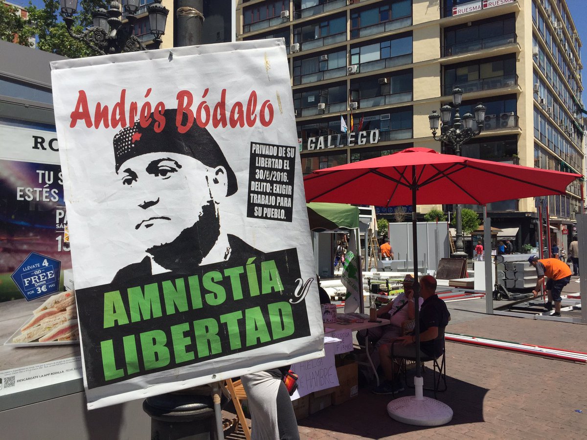 24 dias llevan de #HuelgaHambreSAT y