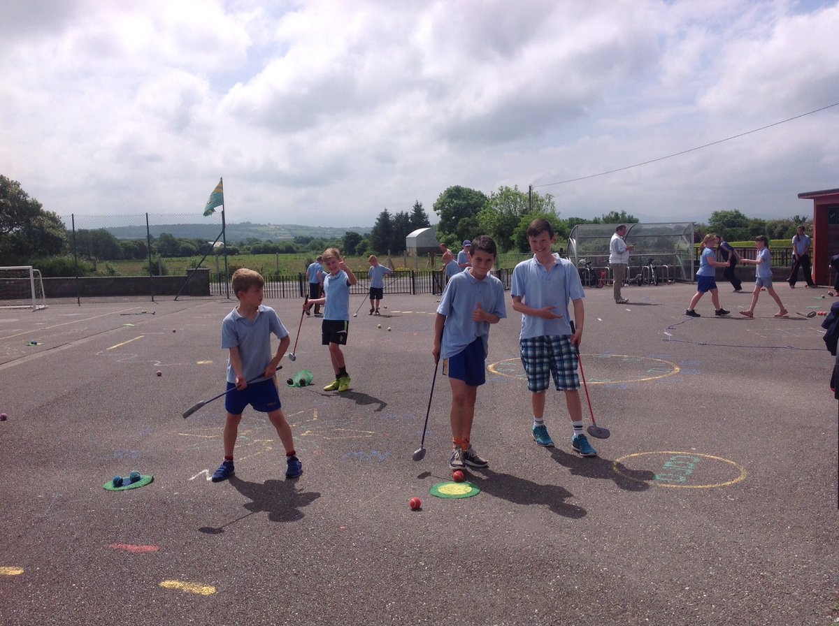 castledrumns's tweet photo. @LDgolfcoaching Great enjoyment had by all at the first our our golf sessions with Liam today. https://t.co/UXZMbRjnmW