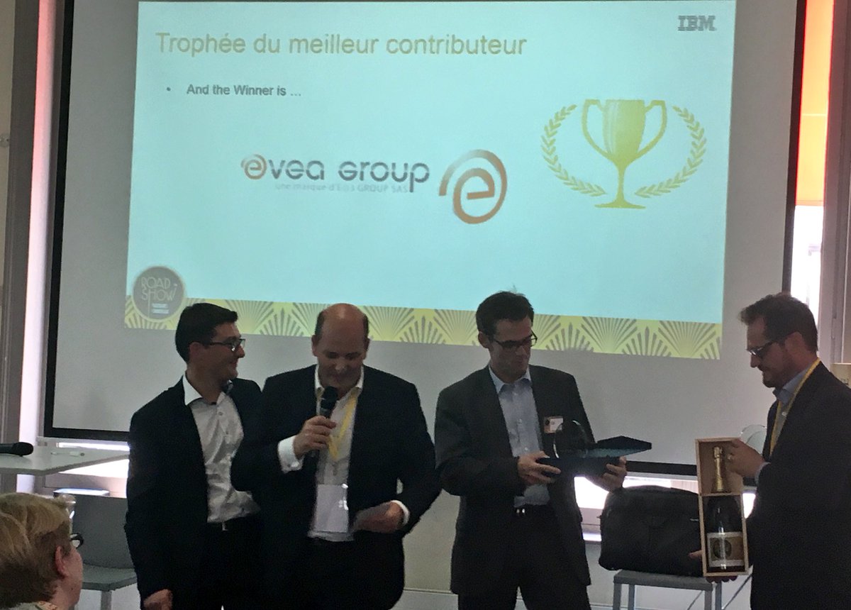 RachAzoulay's tweet image. Bravo à Evea !! Trophée du meilleur contributeur IBM #ibmbproadshow @RaphaelDUCASSE2 @Evea_Group