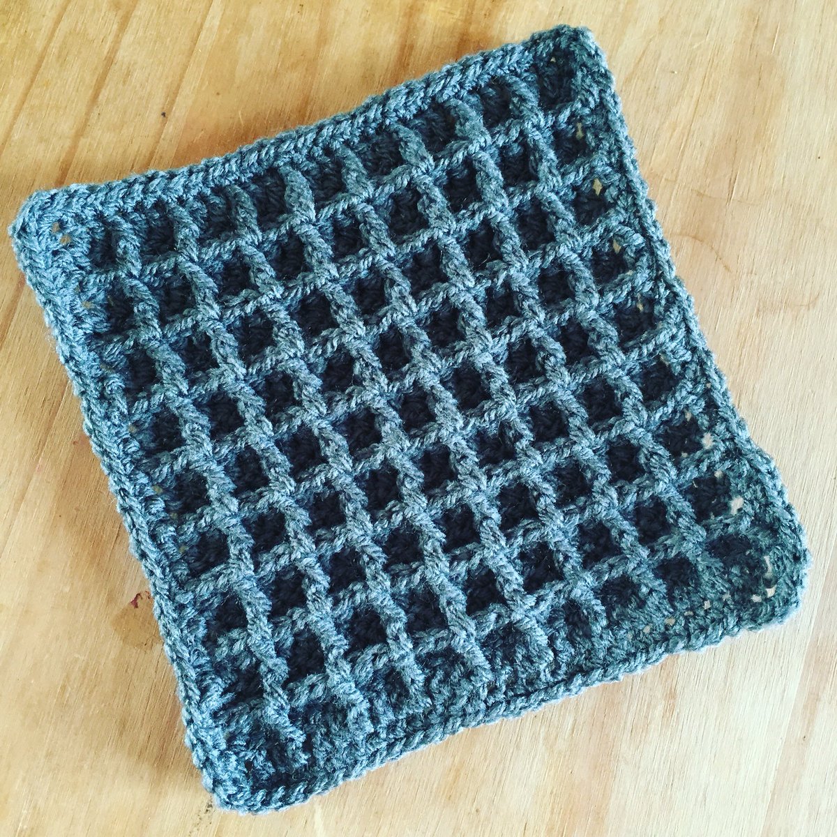 Holly_pips's tweet photo. This week's square for the #scheepjescal2016 - waffle stitch! #crochet #cal #lastdanceonthebeach #danceintherain https://t.co/fWZ5gxJ6uK