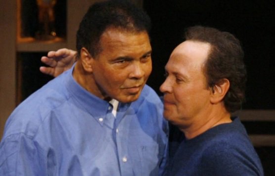 SheffieldStar's tweet photo. Sheffield boxing legends pay tribute to Muhammad Ali...
https://t.co/CB1wFqmM9t https://t.co/Kjxo8K7OGC