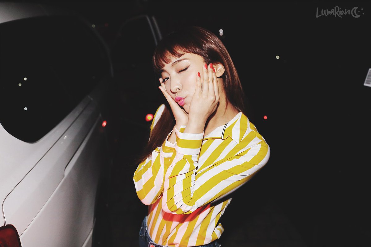 루나리안 LUNARIAN tweet media