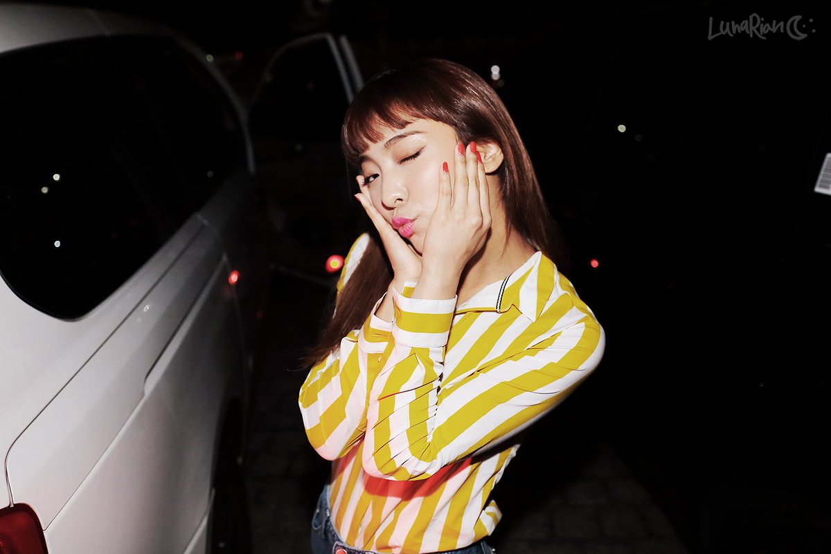 루나리안 LUNARIAN tweet media
