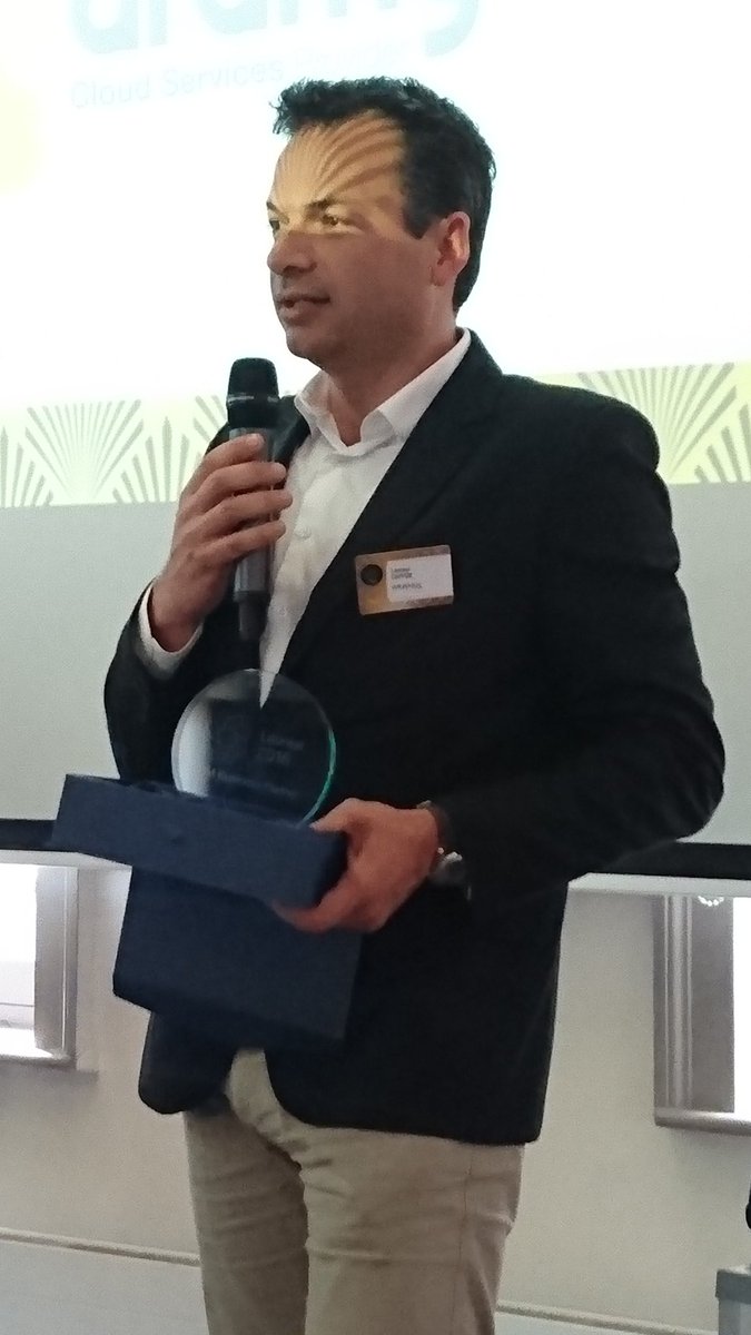 Boireaul's tweet image. Parce-que l&apos;innovation ça paie. Bravo à Aramys pour ce trophée 🏆 #ibmbproadshow