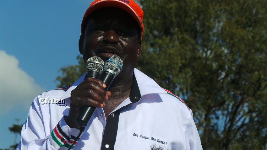citizentvkenya's tweet photo. Raila responds to President Kenyatta's move to resolve IEBC stalemate https://t.co/H8oG1wosji #StateHouseAddress https://t.co/Y2waa3gcrU