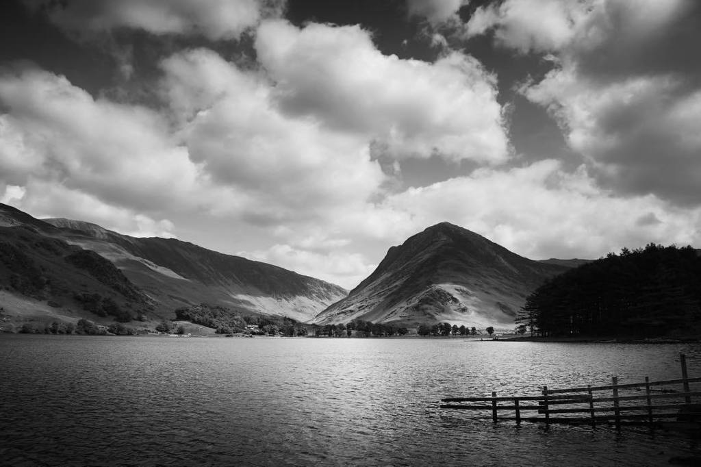 ALLANCRUTCHLEY's tweet photo. #Buttermere #lake #lakedistrict #nationalpark #fleetwithpike #clouds #cloudporn #cloudchas… https://t.co/617yr9nRg4 https://t.co/hyzTwsa7mD