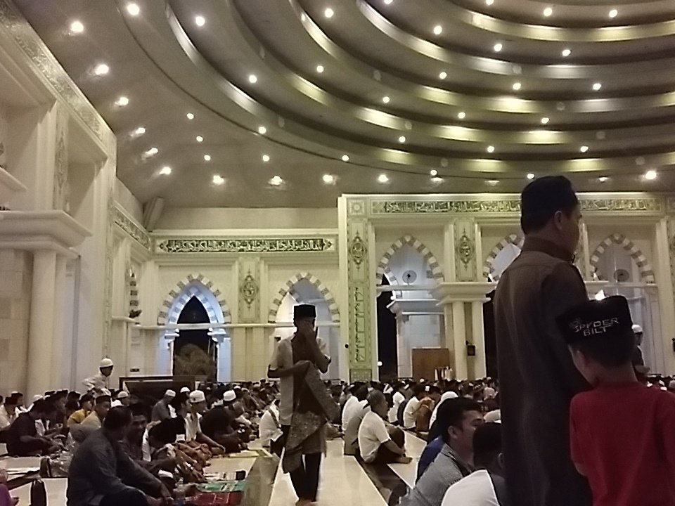 Shalat Tarwih (shalat Layl) adalah bag kesempurnaan ibadah puasa Ramadhan, #laylatul qadri khairun min alfi syahrin#