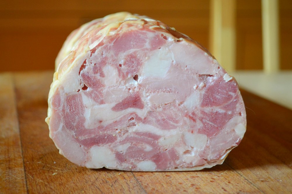_TodaysFineFood's tweet photo. Today's fine sausage: Salame Rosa - Die kaum bekante Schwester der Mortadella https://t.co/ISj600iWjz https://t.co/m1f75vB0Mh