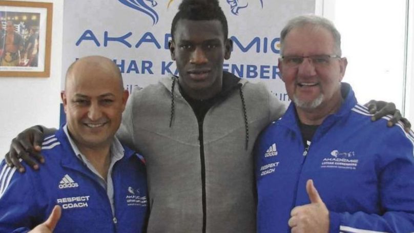romanaks8491's tweet photo. A 17-year-old refugee is about to sign life-changing Bundesliga contract - https://t.co/MI9FXSky1N https://t.co/ehRuy2xnob