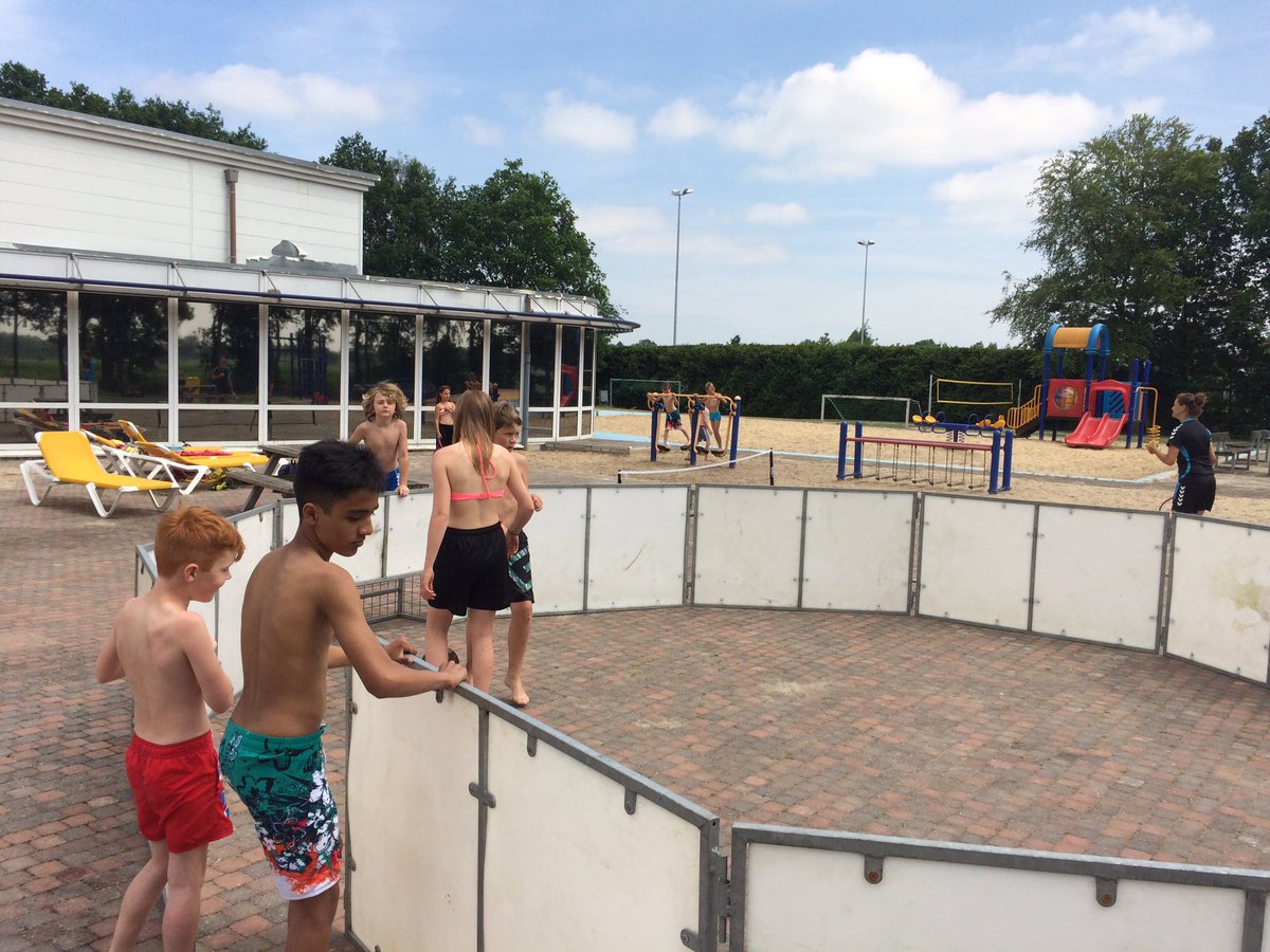 jonginstaphorst's tweet image. Waterplein Xtra met de nationale buitenspeeldag in @Staphorstzwemb