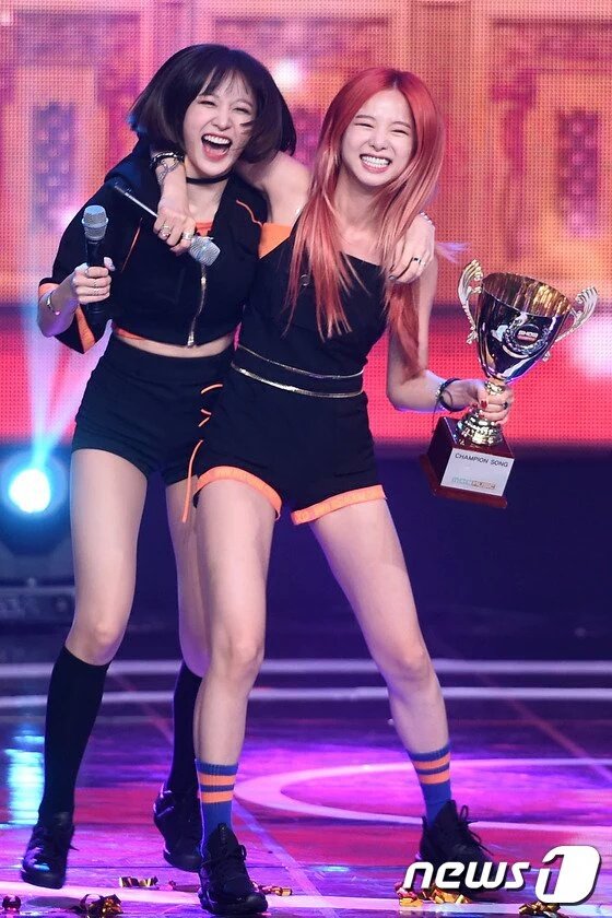 H92NI's tweet photo. ( 📷 ) L.I.E's 1ST WIN! https://t.co/74PmBGVYkF