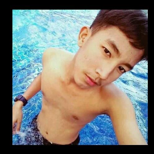 GunchaiT's tweet photo. I am streaming on #BIGOLIVE > ชิวๆๆ  แฮงค์ Vs พี่เก้. Join now! https://t.co/oWFXEGQiTW https://t.co/9TDzZGekjM