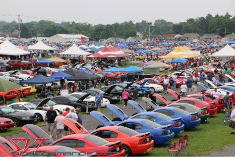 SVTPerformance's tweet image. Gathering of Fords

Over 3,200 vehicles filled the @CarlisleEvents 2016 #FordNationals

buff.ly/1UEpWwK