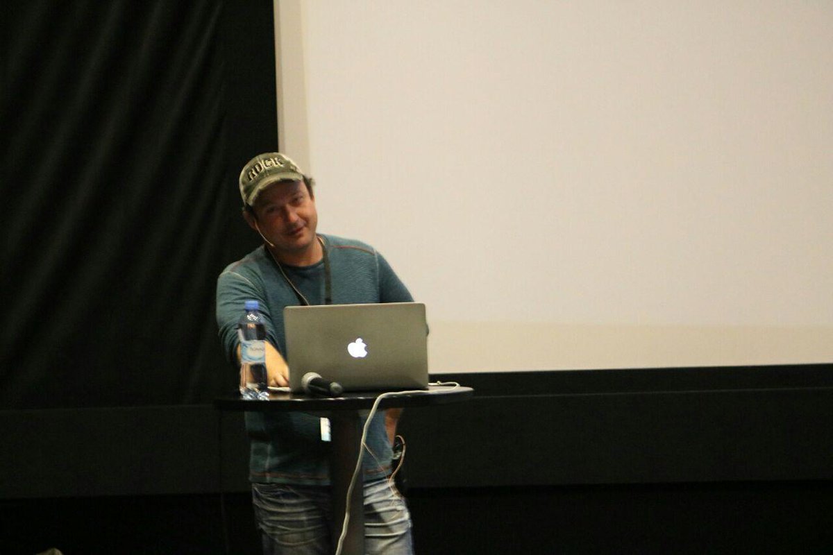 GameSpringOulu's tweet photo. #KeynoteSpeaker @ChrisAvellone first topic; hiring in #GameIndustry. How to find the diamonds for your team. #GSO16 https://t.co/gExlMMmHtp