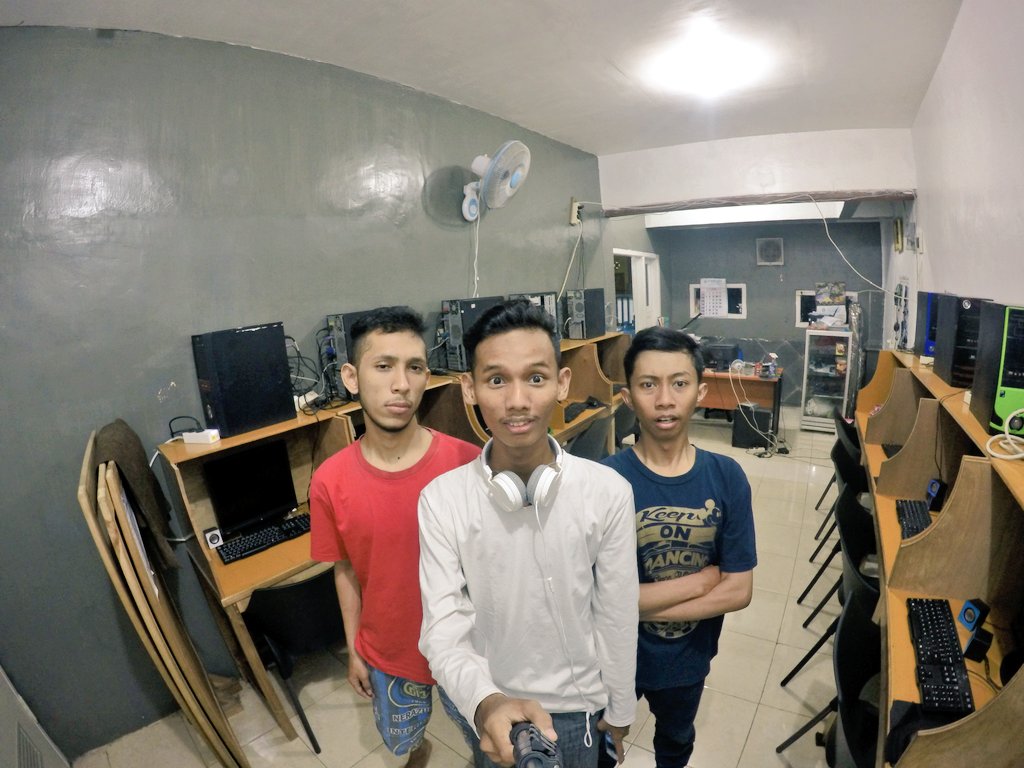 daniipremo's tweet photo. Base camp Fifa Online 3 Komunitas Pasuruan (FOK3P) #fifaonline3 #fo3 #fifaonline3indonesia #fo3id #fifaaddict #gamer https://t.co/EDbe3SbIv1