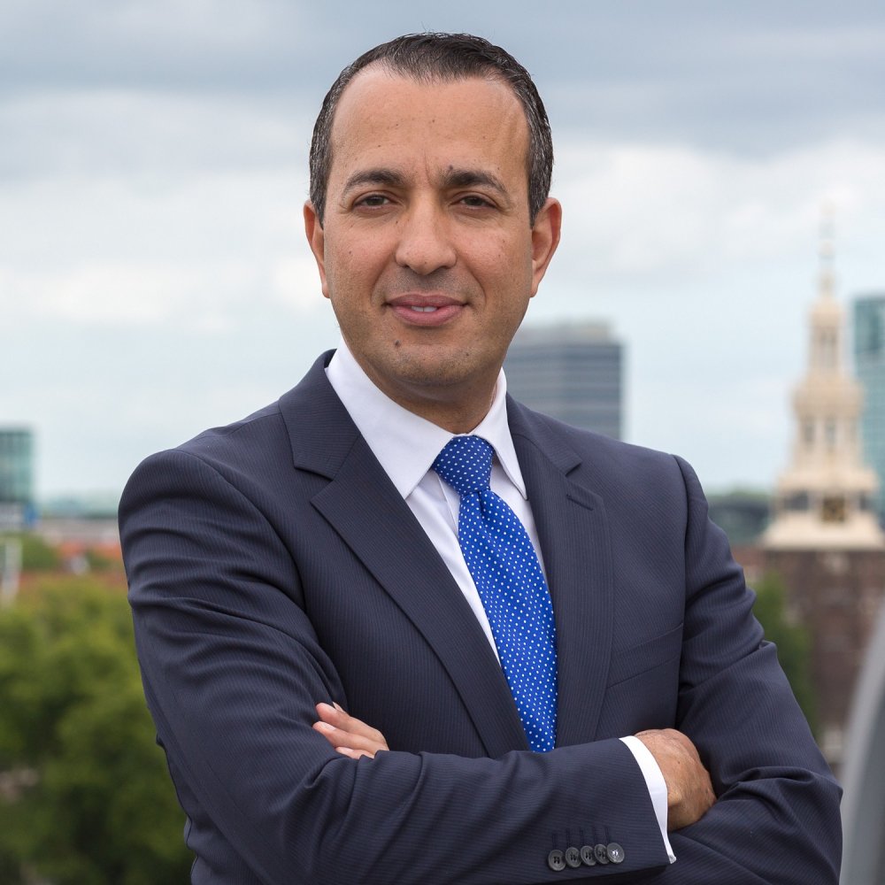 Wethouder Choho: ‘Amsterdam als duurzaam proefgebied’ <a href="/AmsterdamNL/">Gemeente Amsterdam</a> @AbdeluhebChoho duurzaamgebouwdconnect.nl/nieuws/2016060…