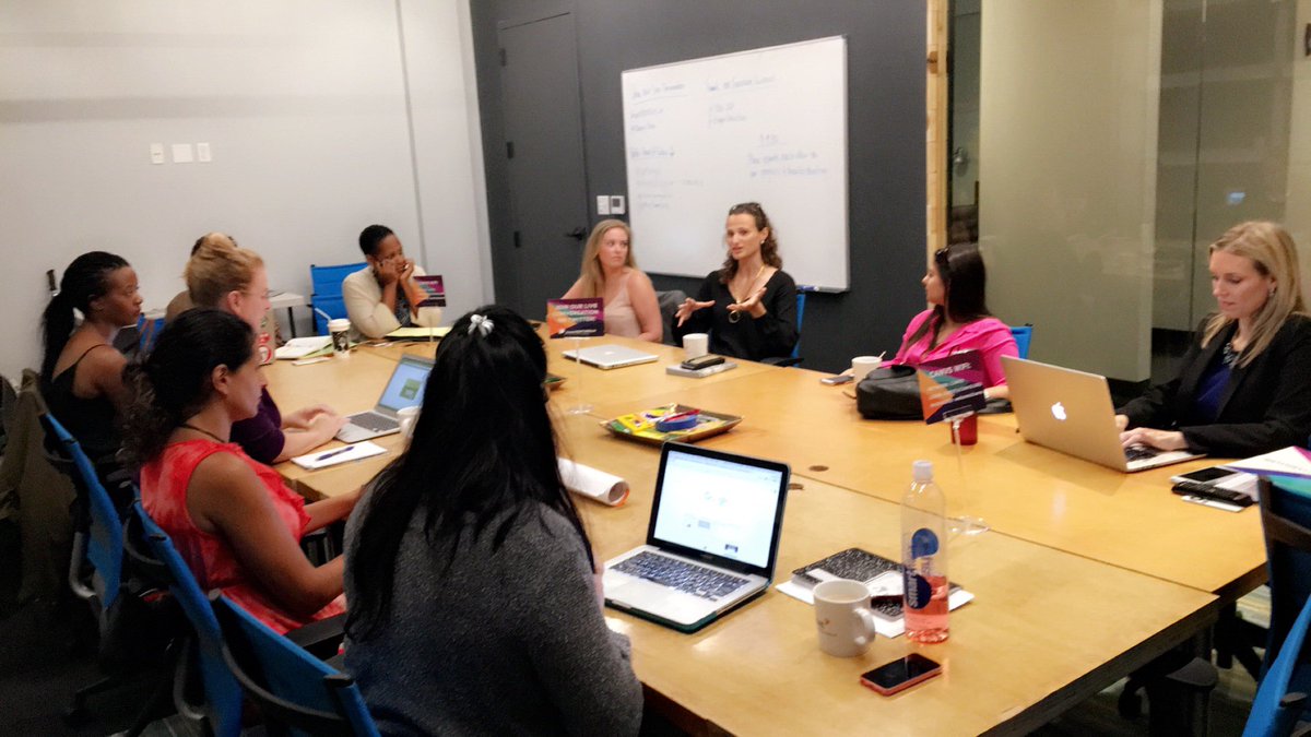 weVENTUREorl's tweet photo. Last class for the session! Love hearing the progress of our fem founders! #LaunchingLean #weAMPLIFY  👭👭👭 https://t.co/cwLyNkNmz2