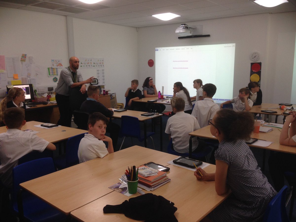 Y6WCPS's tweet photo. The class are enjoying an amazingly interesting visit from @horizon_cc's very own Mr Woodhouse! #BringOnHorizon https://t.co/LiQhJizF1E
