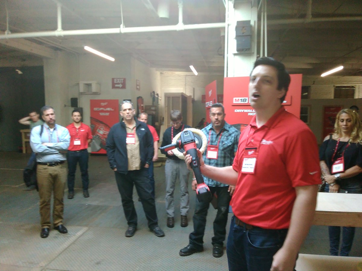 DancaDesignInc's tweet photo. @MilwaukeeTool cordless polisher!
#nps16 https://t.co/DjnFJ4iJ35