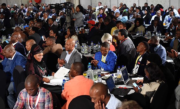 PresidencyZA's tweet photo. #GPEconIndaba: Deputy President Cyril Ramaphosa addresses the Gauteng Economic Indaba at Cedarwoods Hotel, Woodmead https://t.co/PFendGg2Ir