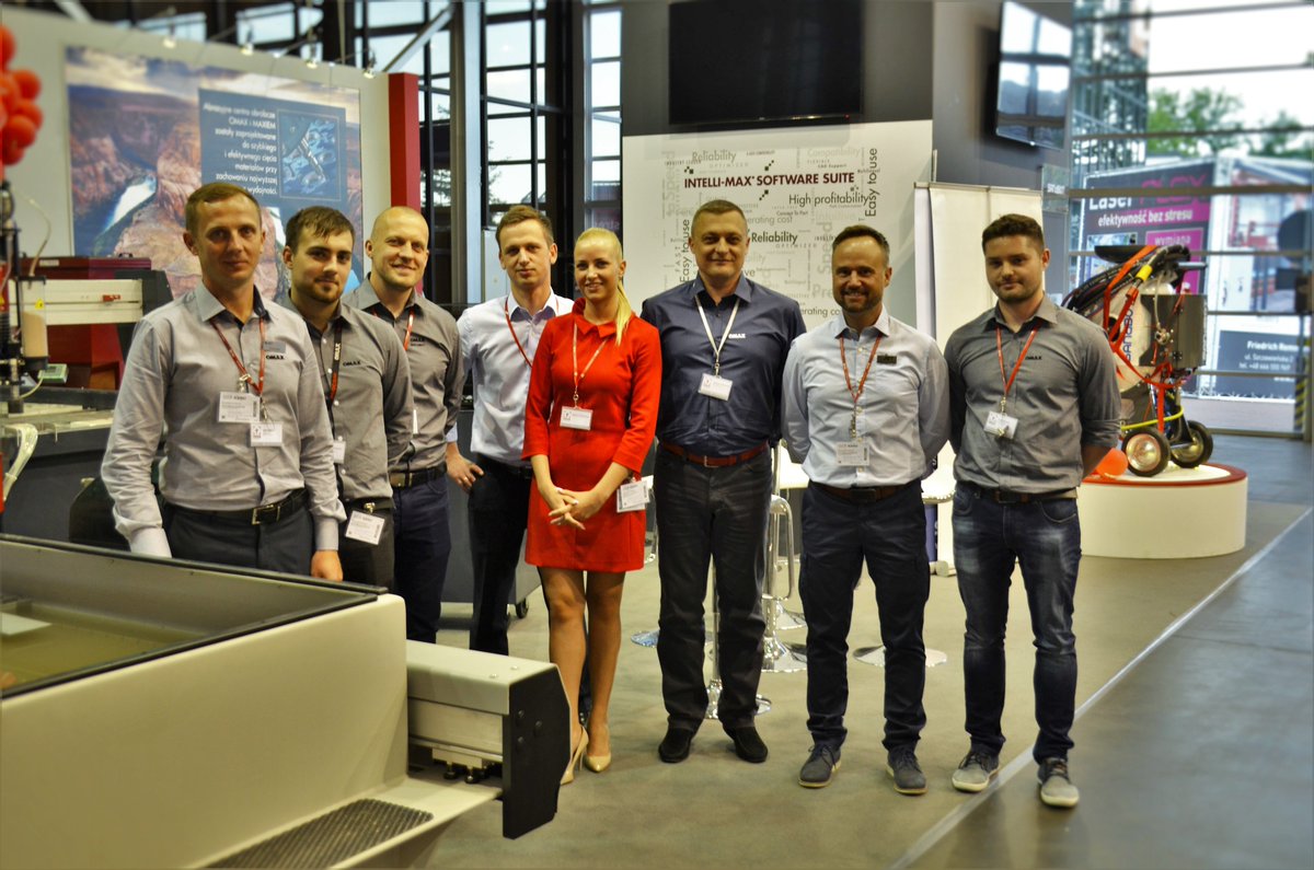 WJAcademy's tweet photo. Najmocniejsza ekipa Waterjet Academy ever! Dołącz do nas!
#OMAX #MAXIEM #WaterJet #WaterJetAcademy #JetSystem https://t.co/xblyBNzjs3
