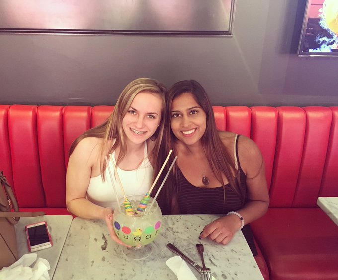 happy #NationalBestFriendsDay to the one that keeps me sane. I love you lots💗 https://t.co/R3qf4jmLc<a href="/tag/nationalbestfriendsday"class="tags">#NationalBestFriendsDay</a>