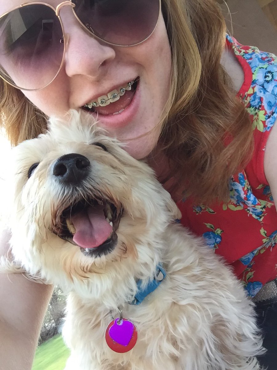 lyndsey_murdock's tweet photo. National best friend day ❤️ https://t.co/c5lhsegNIZ