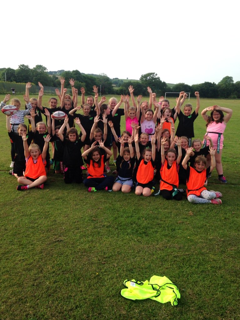 Girls looking forward to their first game on Sunday @taf_tigers @WRU_Community @aledparry @rugbymikeking ☀️☀️