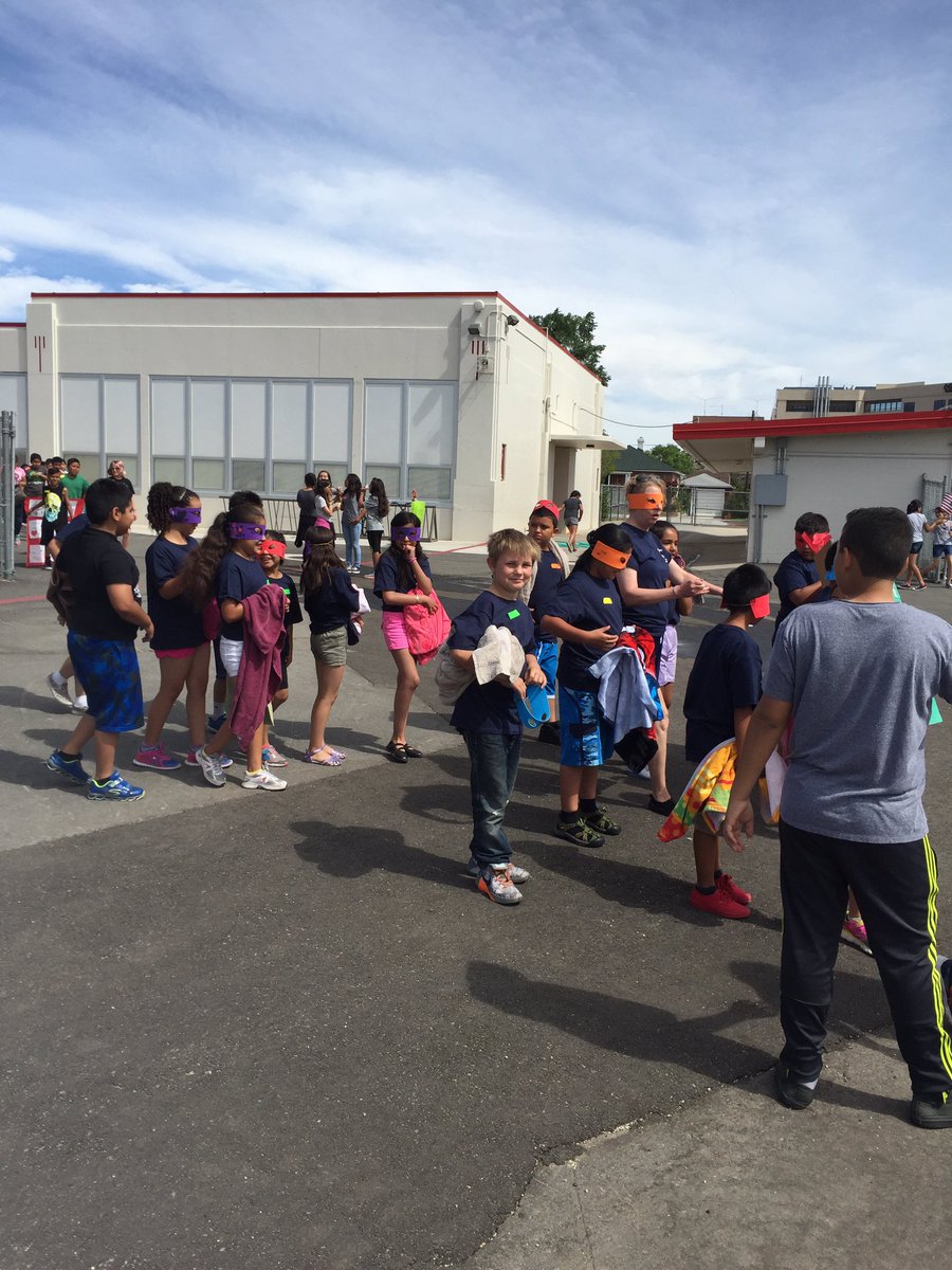 VeteransSTEM's tweet photo. Amazing filed day olympics #wearewcsd #teachnvacs https://t.co/bBg4k7Fw1G