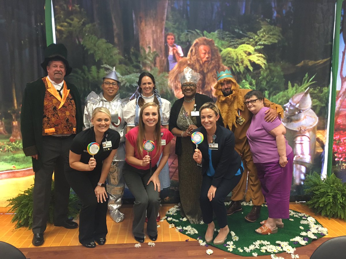 FHPtExperience's tweet photo. What a great Town Hall! There's no place like Winter Park! #FHamily #WPMH https://t.co/eIT70PBwYN