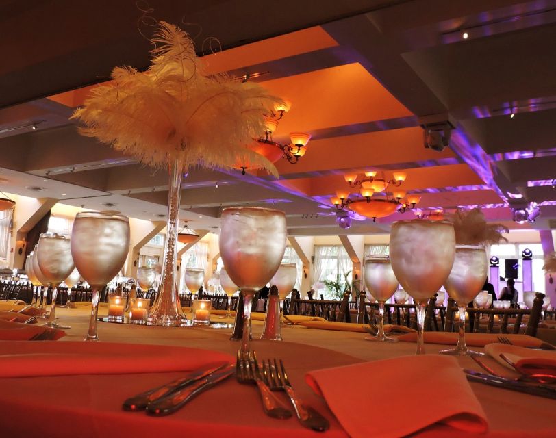 ESMSpecialStar's tweet photo. Tables and place settings await the ESM - SR/JR 2016 prom. https://t.co/10I9g1M9qS