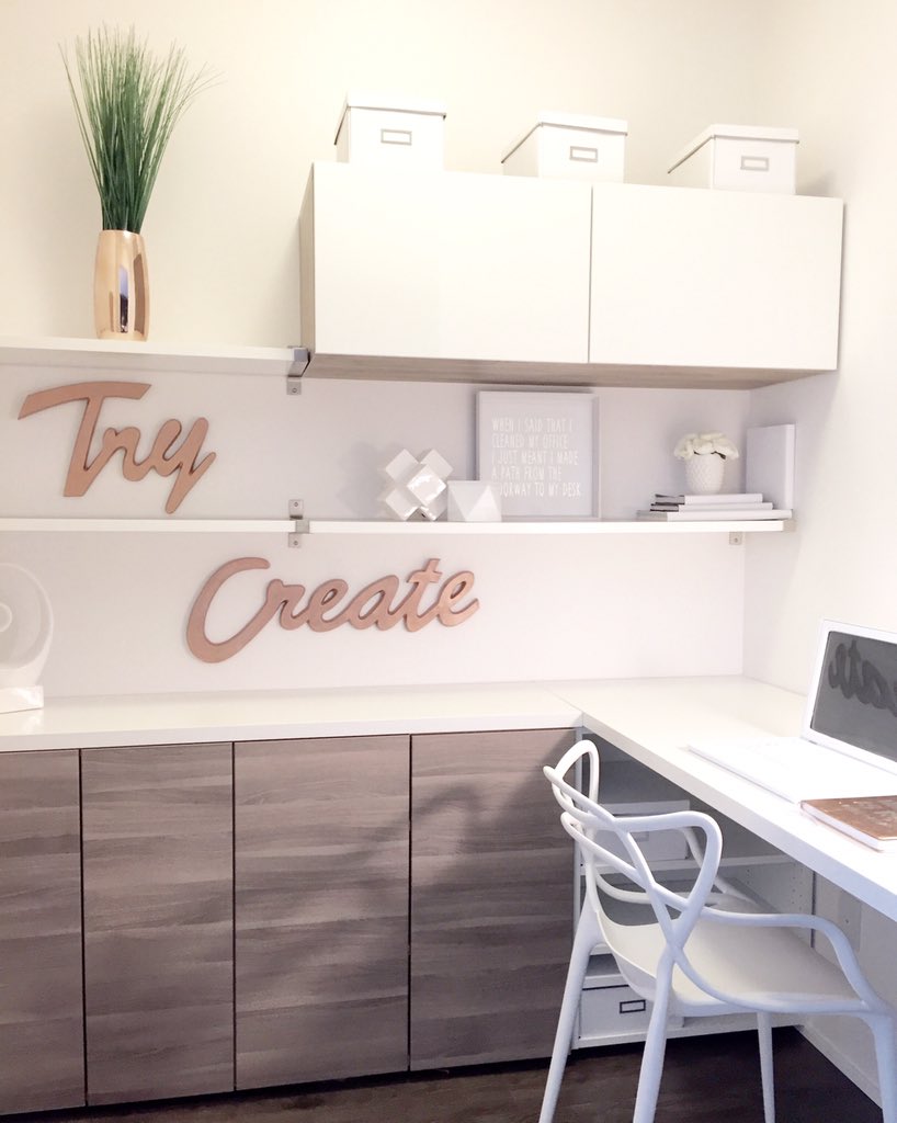 ChestnutHillDev's tweet image. Love the #officedesign in our brand new #lifecondos #modelsuite! Visit us sat &amp;amp; sun from 12-5 pm, 68 Merton St.