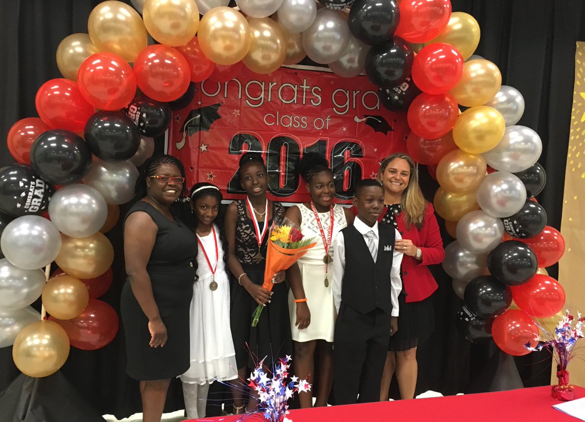 NSEPrincipal's tweet photo. What a special morning for our 5th graders! @nseporcena #wewillmissyou #middleschool #NSEPride https://t.co/zWDZdQQUQd