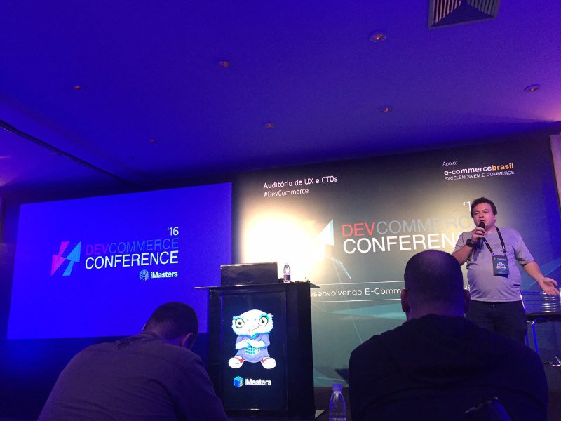 pokemaobr's tweet photo. Fiquei muito feliz em apresentar sala de CTOs e UX do #DevCommerce e muito feliz em me juntar a equipe @iMasters https://t.co/9zZiVOQv6e