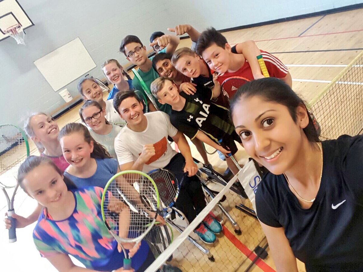 GordonReid91's tweet photo. Good fun today @HyndlandSec with a great bunch of kids, sharing my story &amp; letting them try out wheelchair tennis 😄 https://t.co/U0Jox5x8GP