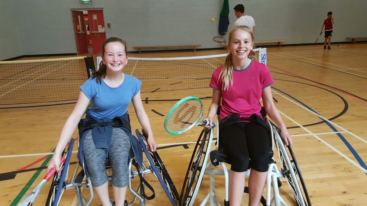 GordonReid91's tweet photo. Good fun today @HyndlandSec with a great bunch of kids, sharing my story &amp; letting them try out wheelchair tennis 😄 https://t.co/U0Jox5x8GP