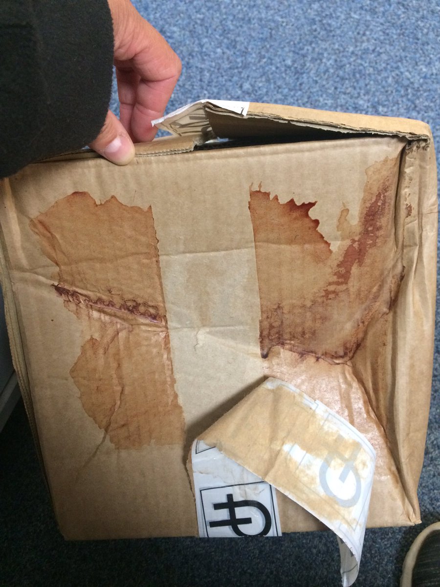 DaniCSales's tweet photo. @DPD_UK hope your Hemel driver is okay?! https://t.co/Ka0MewO9w0