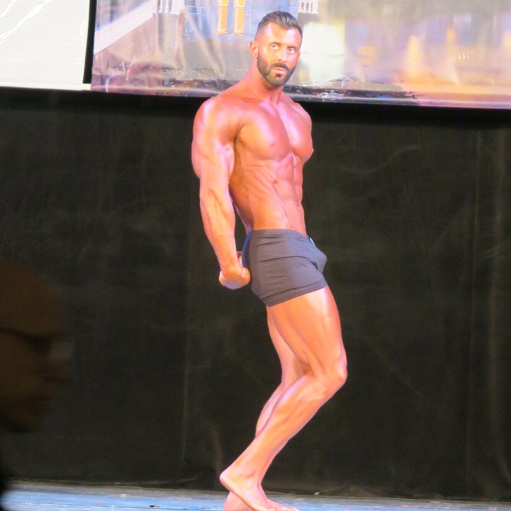 broactivewear's tweet photo. Continuing to show off our BRO 💪🏻💪🏻💪🏻 Shaun Sulligan!! #broavtive #brogrind #gains #muscle #fitness https://t.co/go8HLB6TcY
