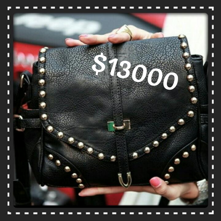 joyas_repl's tweet photo. Bolso compacto hermoso #aproveche #FelizMiercoles https://t.co/NrGxQIKKCv