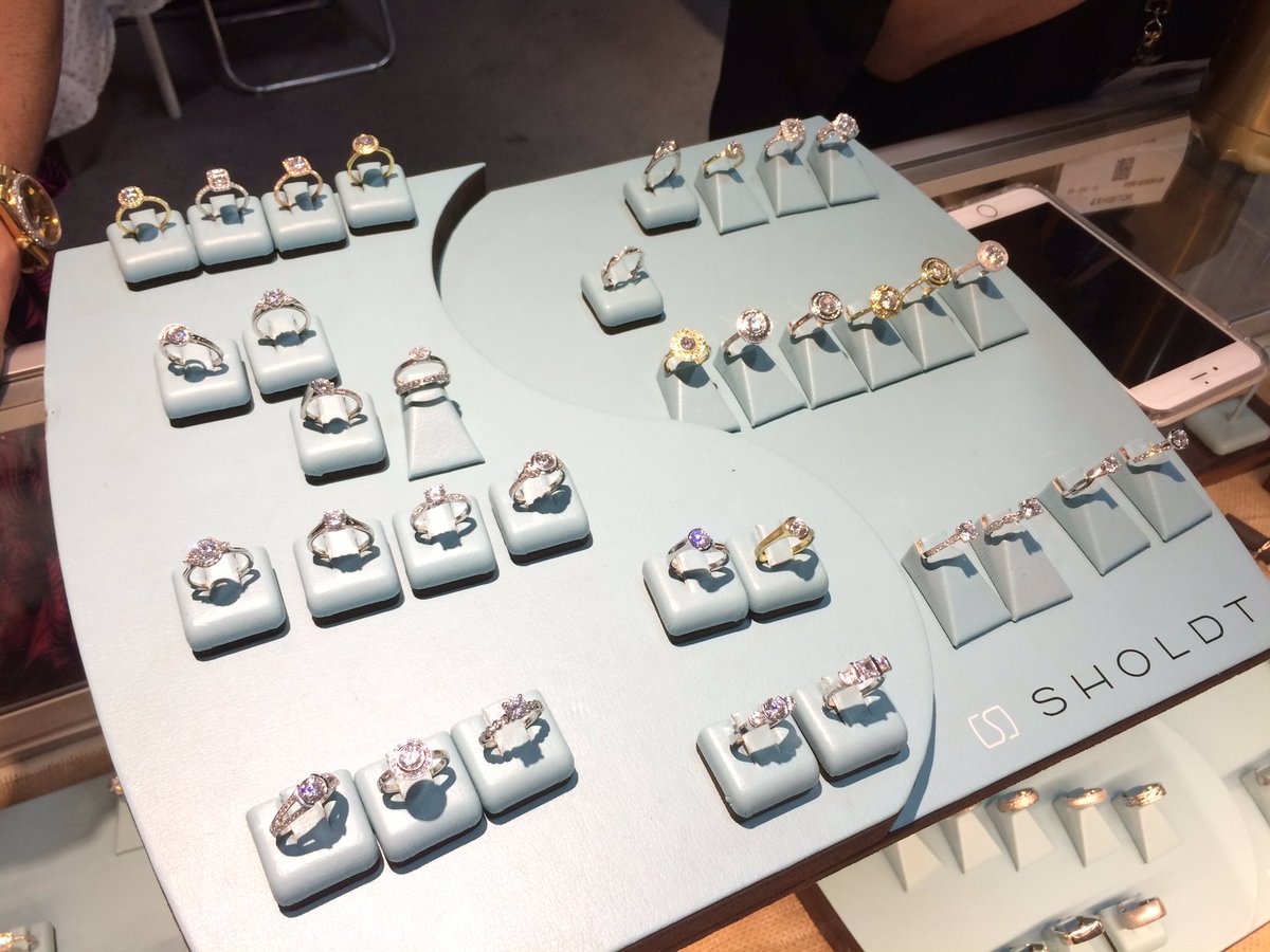 BrianGavin's tweet photo. We loved seeing the @_SHOLDT_ team at #JCKLasVegas! #JCK2016 https://t.co/U3qaWxxTJ9