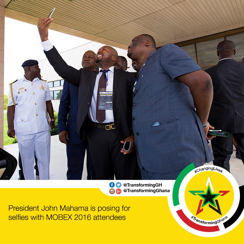 TransformingGh's tweet photo. How about selfie with the President @JDMahama ?
#TransformingGhana #ChangingLives #Ghana #MOBEX2016 #technology #ICT https://t.co/6ghNxBgoTI