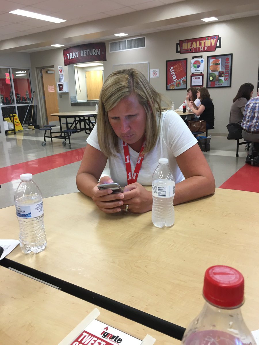 yuilllog's tweet photo. Playing with new apps #LREC16 https://t.co/4LZPxsAgfU