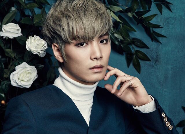 plainapogum's tweet photo. 우리 뇨이스트 의 리더, 종현이, 생일축하합니다. 항상 건강하고 행복하게 지내 세융ㅇㅇㅇ! ㅎㅎㅎㅎ ♡♡ (。ˇε ˇ。)#HappyJRDay #POCKYJRDAY https://t.co/yW5q01TYo7