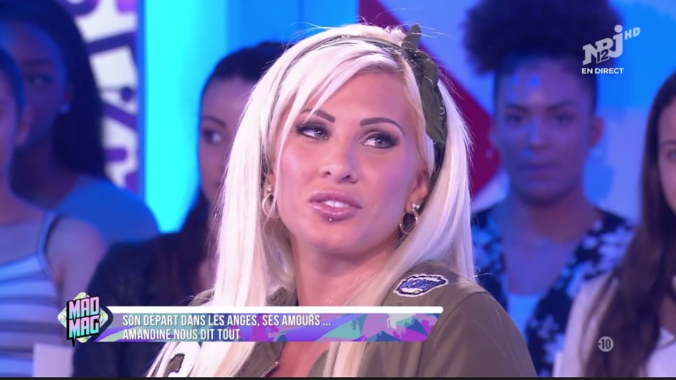 LeMadMag's tweet photo. .@AmandineMichel3 
" J'ai refusé les avances de Nico et c'est à cause de ça que j'ai pas été intégrée "
#MadMag https://t.co/qUdzfiW00R