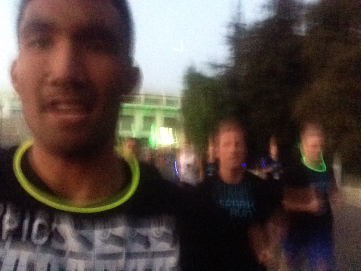 slowjoeee's tweet photo. @iammikedup @DocHa99 @kaskade keeping up with K #sparkrun https://t.co/Vvegpg7z8T