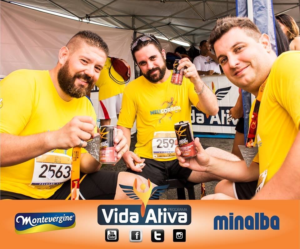 ProgVidaAtiva's tweet photo. Atletas da equipe Run Meli Run, que contam com assessoria do Programa Vida Ativa
#ProgramaVidaAtiva #Minalba # https://t.co/X8dfjRIshl
