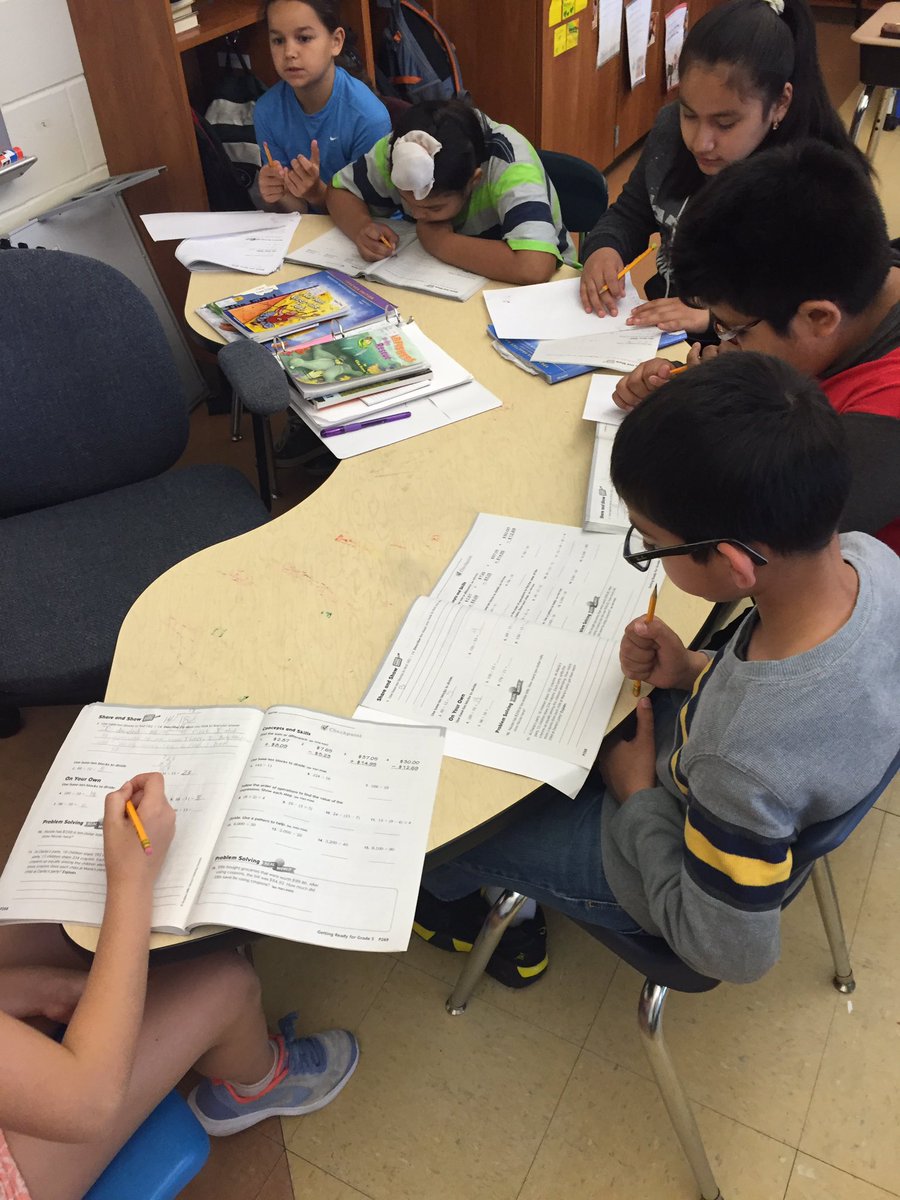 mr_mtozzi's tweet photo. #gettingreadyfor5thgrade Math block from this morning @sfirthewrsd305 https://t.co/J0l50g6mMo